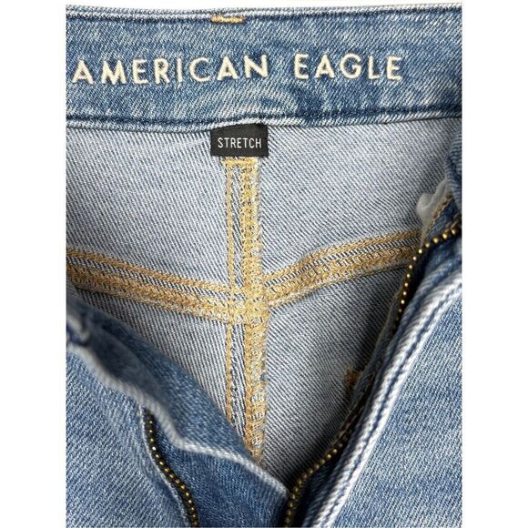American Eagle Curvy Mom Jean Distressed Stretch Light Wash High Rise Women 6 - Picture 3 of 5